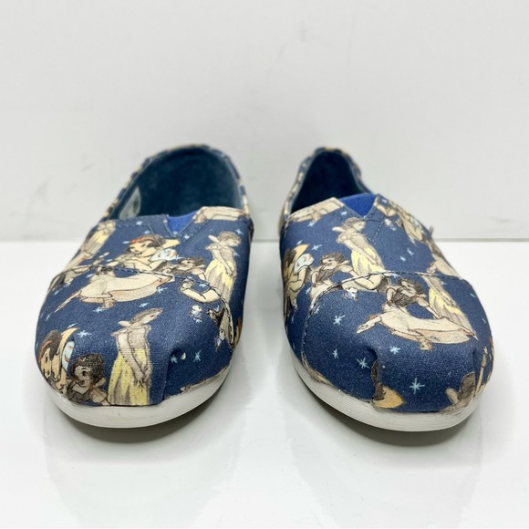 Toms X Disney ‘Snow White’ Printed Canvas Loafer - Picture 4 of 10